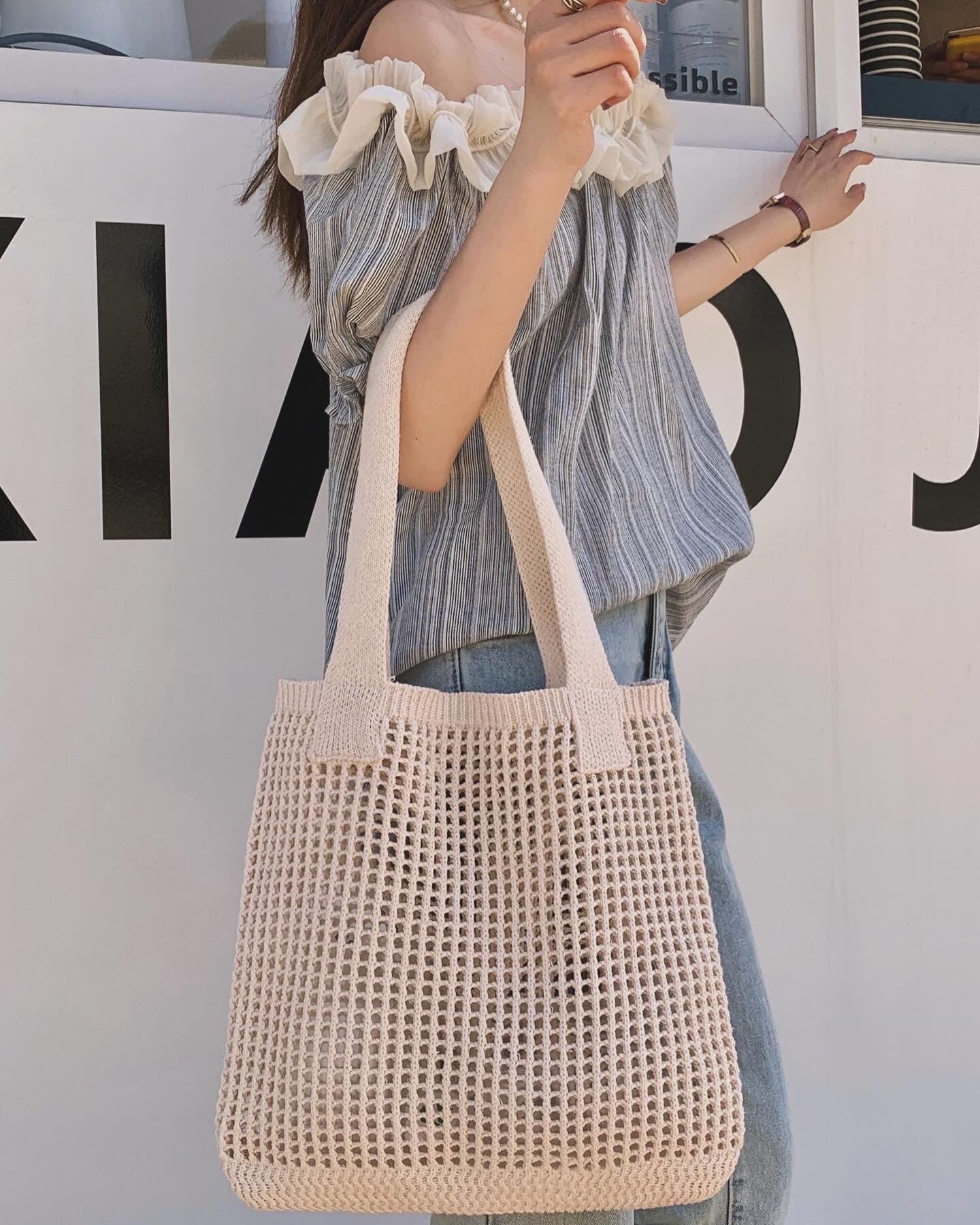 Mesh Hollow Shoulder Tote Bag