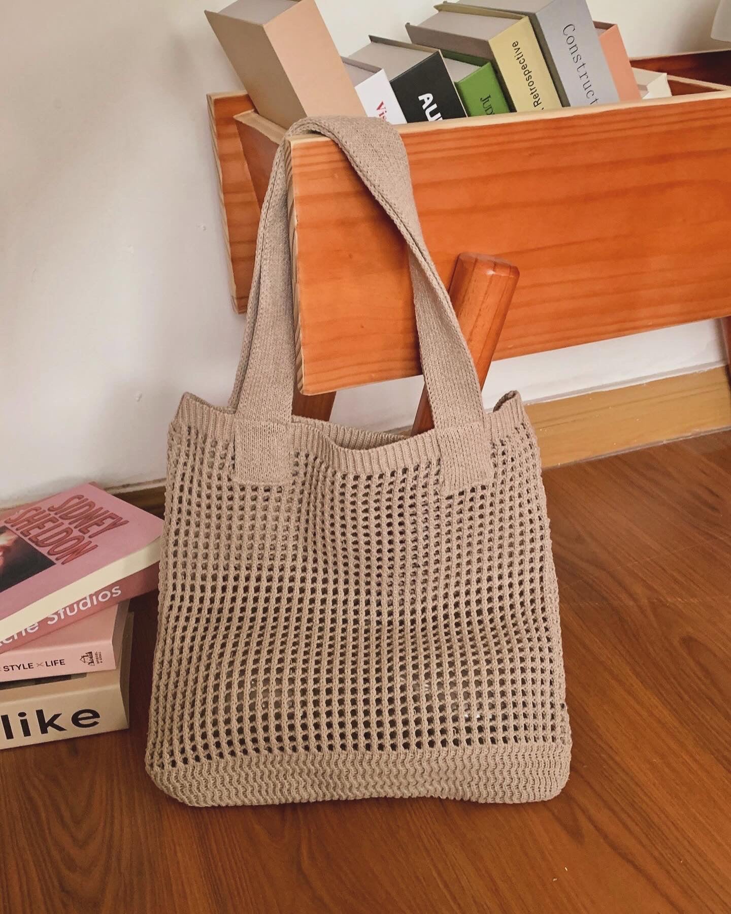 Mesh Hollow Shoulder Tote Bag