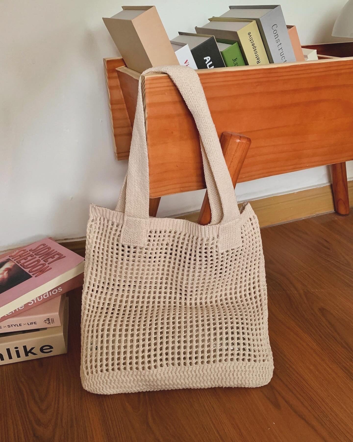 Mesh Hollow Shoulder Tote Bag