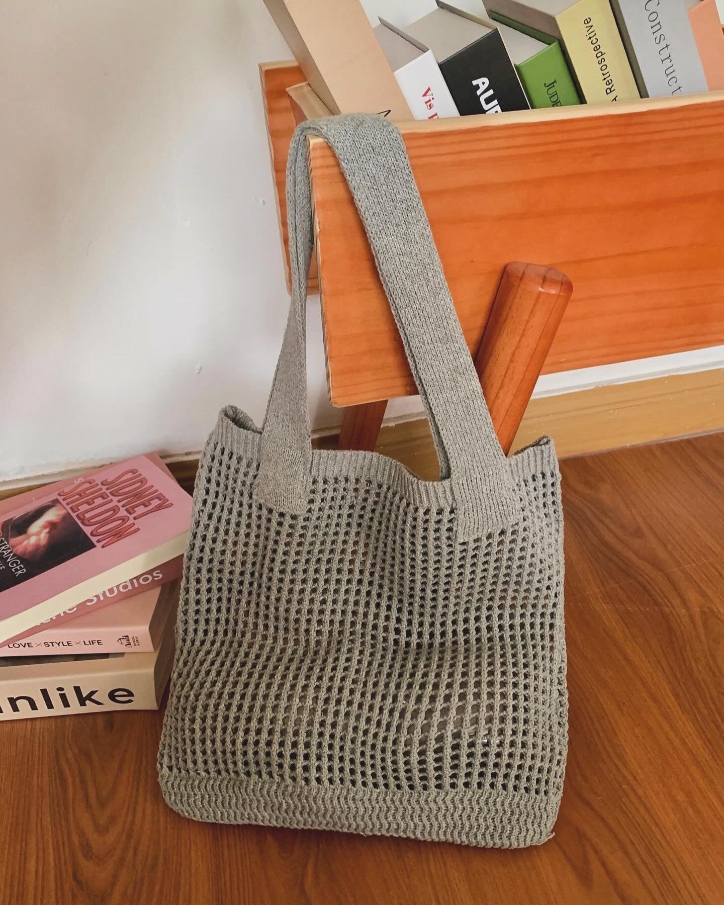 Mesh Hollow Shoulder Tote Bag