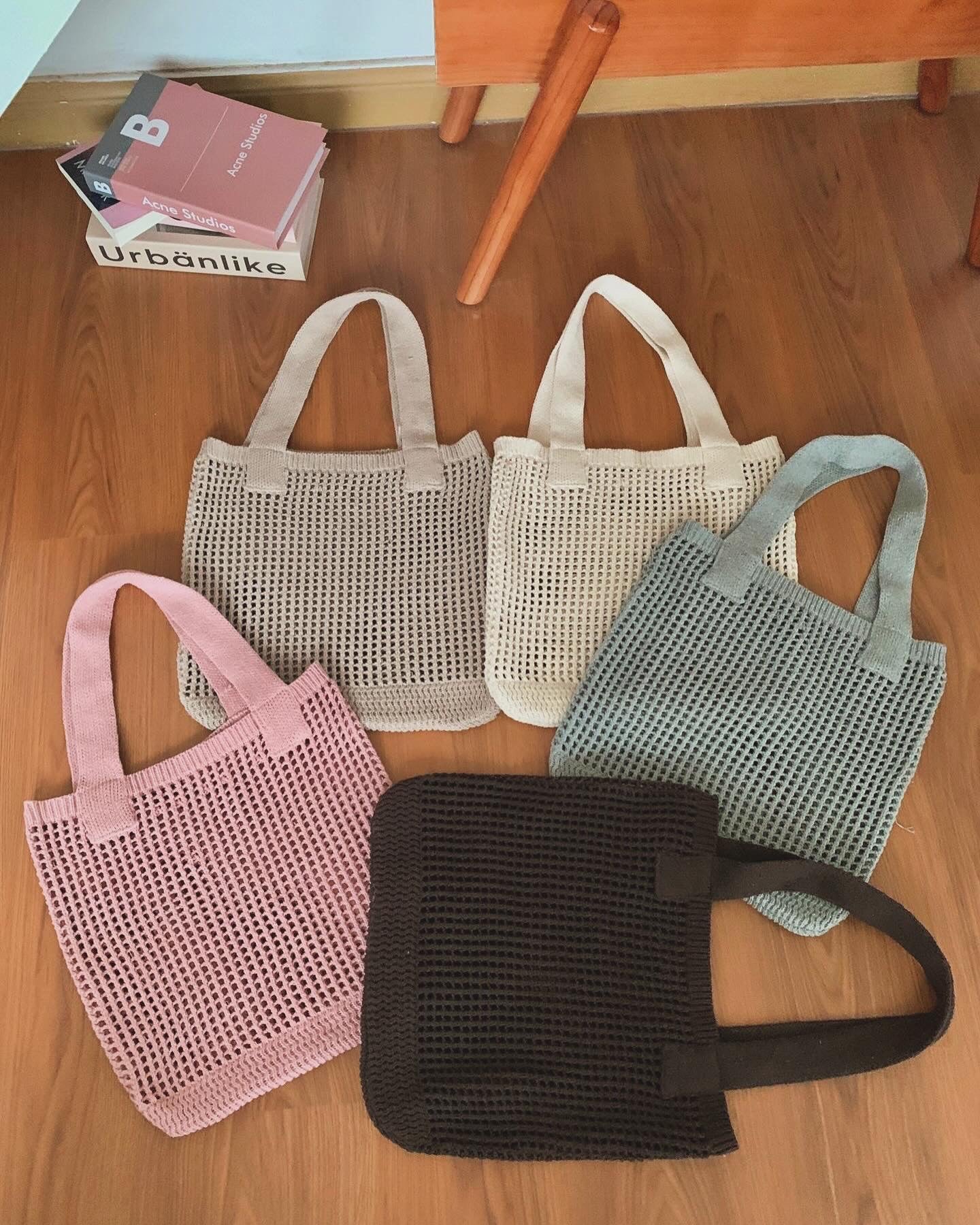 Mesh Hollow Shoulder Tote Bag