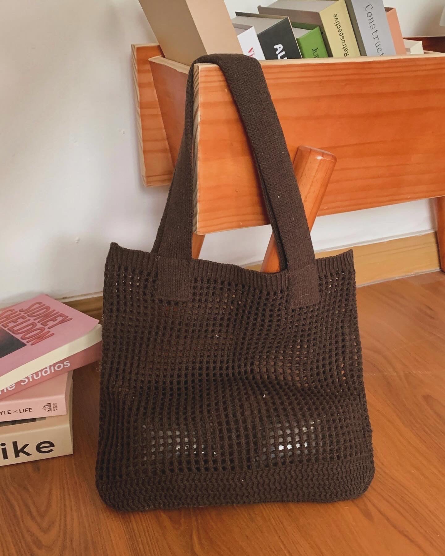 Mesh Hollow Shoulder Tote Bag